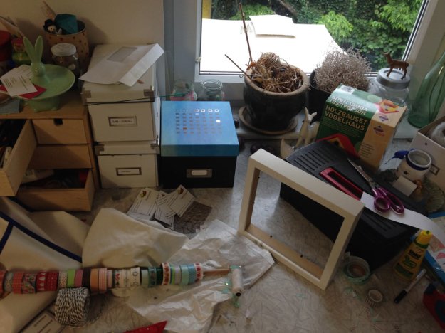 unaufgeraeumter-arbeitsplatz