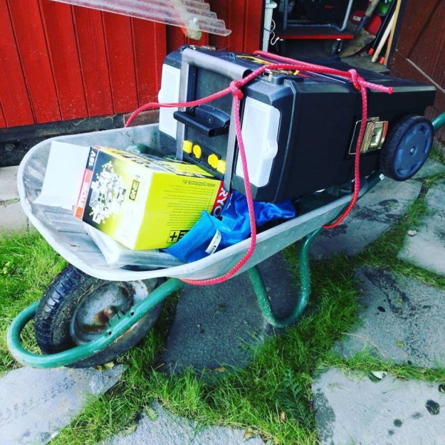 schubkarre-mit-diebesgut