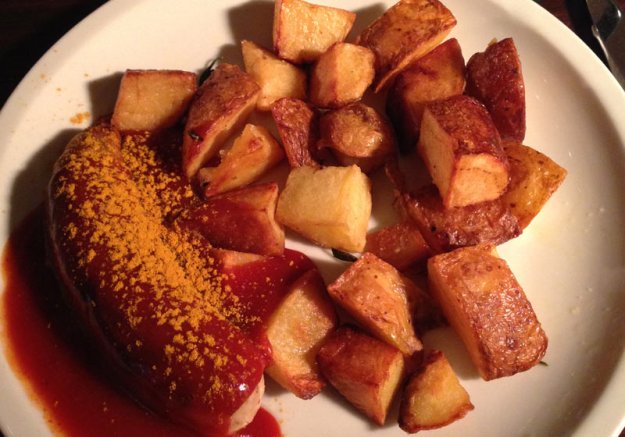 weihnachtsmarkt-currywurst