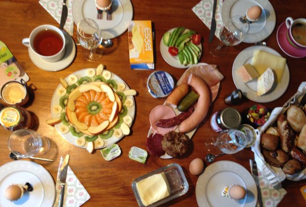 sonntagsfruehstueck-mit-ei