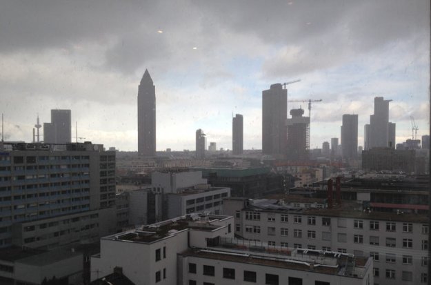 skyline-frankfurt-schlechtes-wetter.jpg